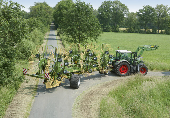 Krone Trailed Rotary Rakes