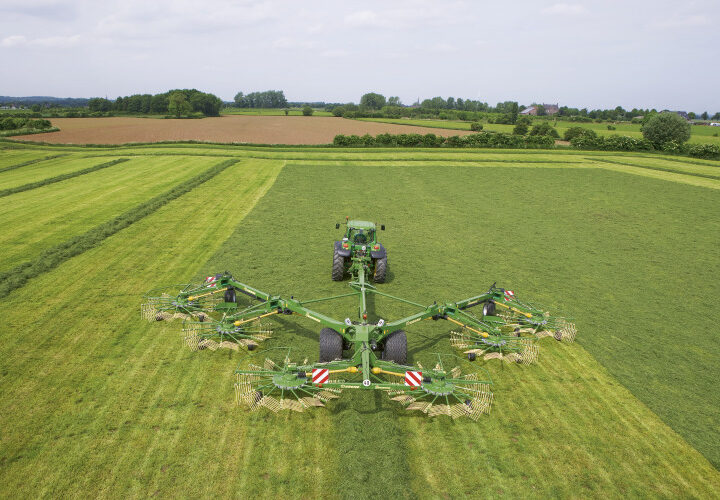 Krone Trailed Rotary Rakes